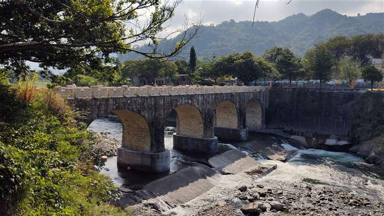 Click to go back