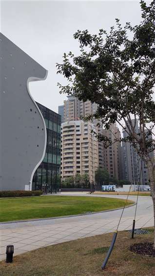 Click to go back
