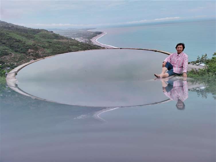 Click to go back