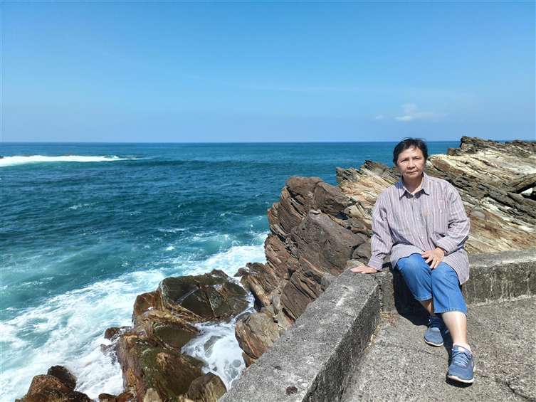 Click to go back