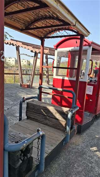 Click to go back