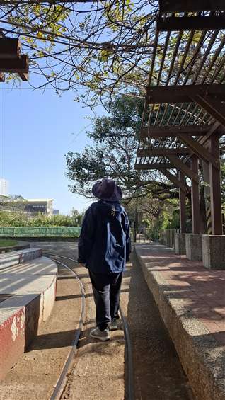 Click to go back